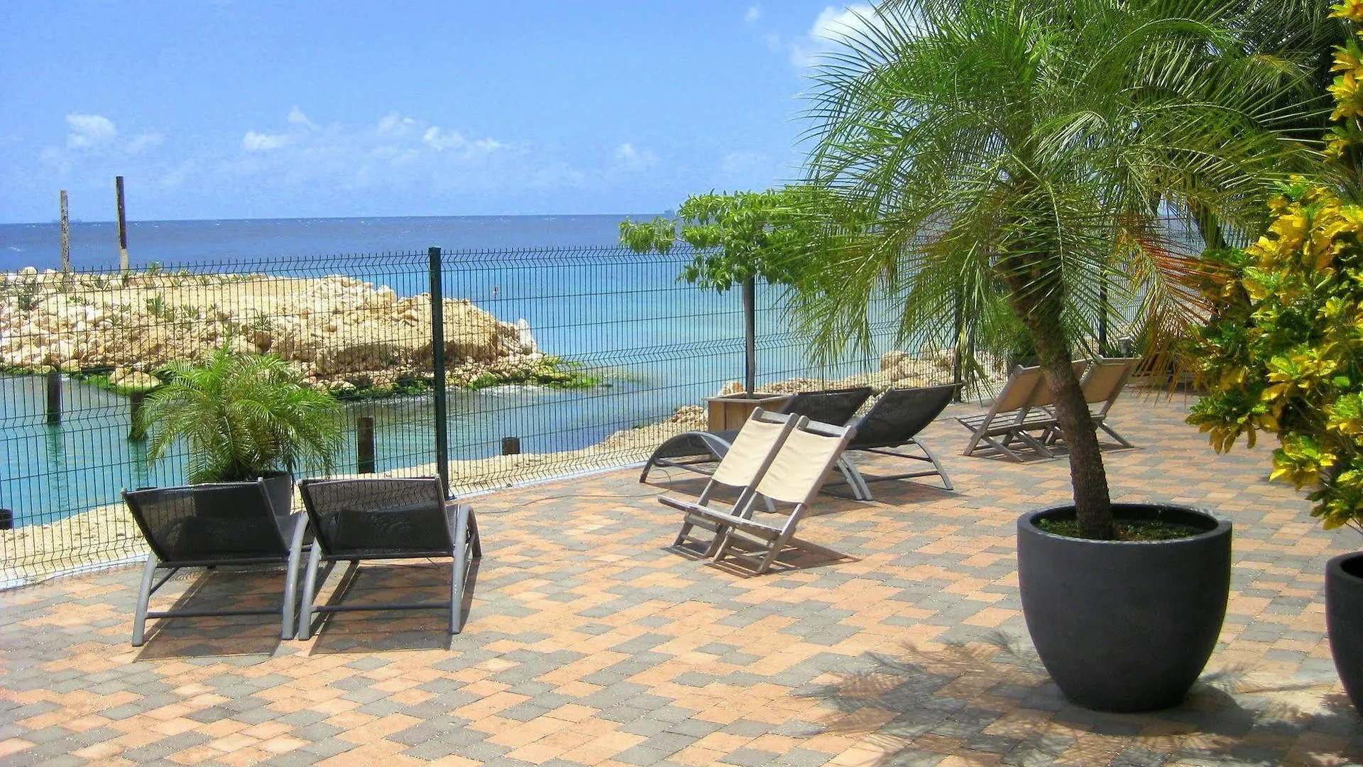 Hotel Atlantis Apartments Willemstad